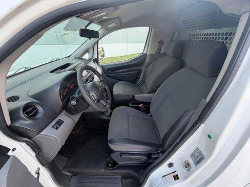 Used 2017 Nissan NV200 SV w/ Technology Package FWD image 18