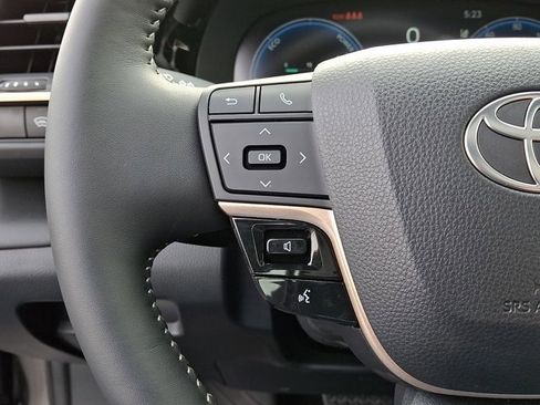 New 2026 Toyota Crown Platinum image 17