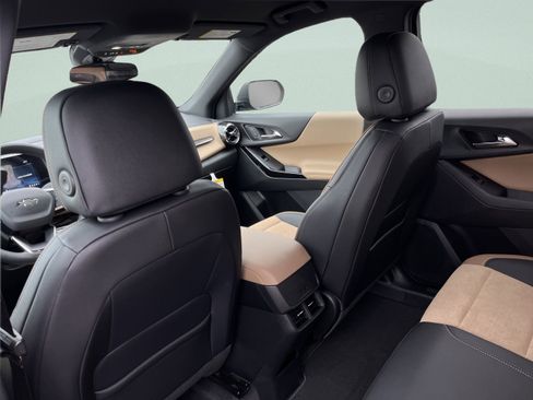 New 2026 Chevrolet Equinox ACTIV image 25