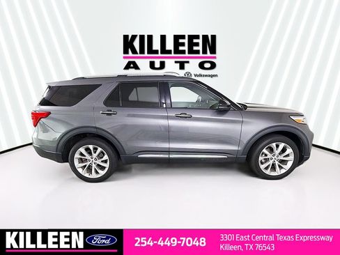 Used 2023 Ford Explorer Platinum w/ Technology Package AWD/4WD image 10