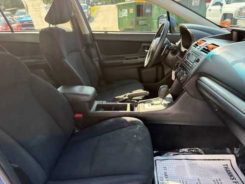 Used 2014 Subaru Impreza 2.0i Premium w/ All-Weather Package w/CVT AWD/4WD image 19