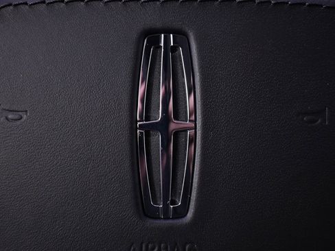 New 2025 Lincoln Navigator L Black Label image 32