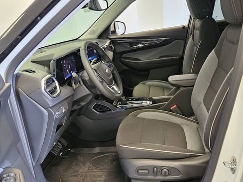 New 2026 Chevrolet TrailBlazer LT w/ Convenience Package image 9