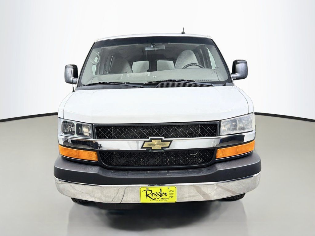 Used 2014 Chevrolet Express 3500 LT w/ LT Preferred Equipment Group RWD image 2