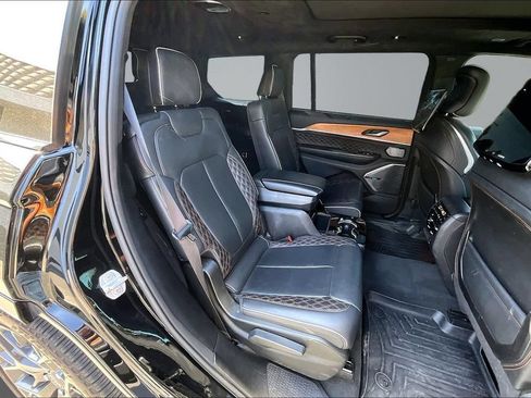Certified 2023 Jeep Grand Cherokee L Summit AWD/4WD image 18