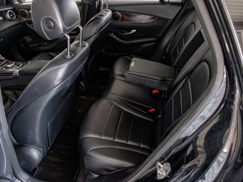 Used 2019 Mercedes-Benz GLC 300 image 37