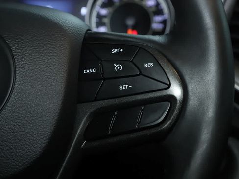 Used 2019 Jeep Cherokee Trailhawk w/ Cold Weather Group AWD/4WD image 23