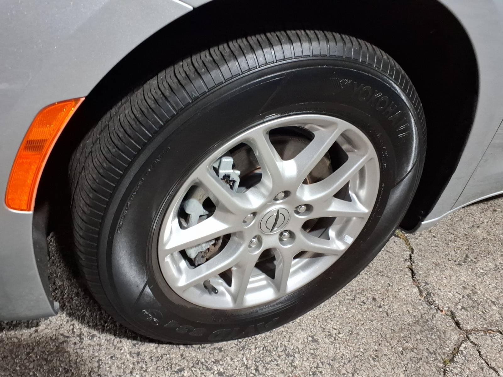 Used 2024 Chrysler Pacifica Touring-L FWD image 8