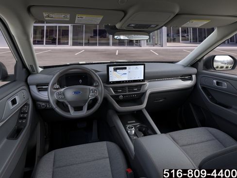 Used 2025 Ford Explorer Active AWD/4WD image 10
