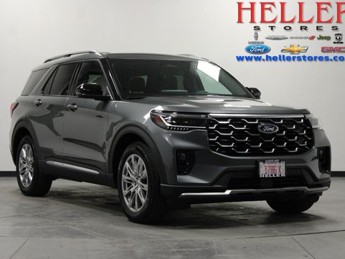 Used 2025 Ford Explorer Platinum image 1