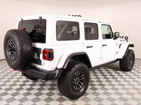 Used 2024 Jeep Wrangler Unlimited Rubicon image 21