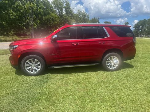 Used 2024 Chevrolet Tahoe Premier w/ Premium Package AWD/4WD image 8