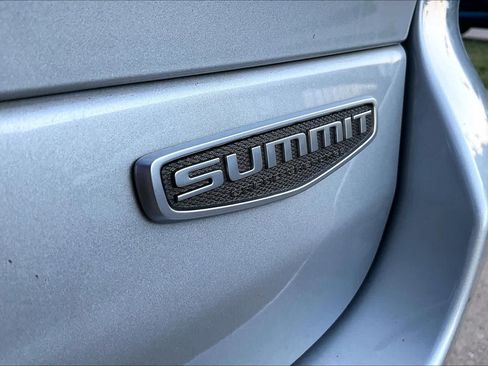 Used 2022 Jeep Grand Cherokee Summit AWD/4WD image 10