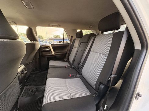 Used 2016 Toyota 4Runner SR5 AWD/4WD image 18