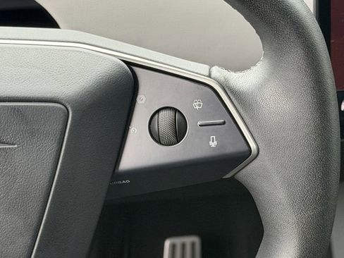 Used 2024 Tesla Cybertruck AWD Crew Cab image 14