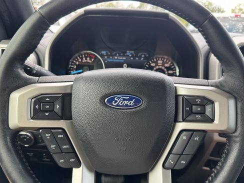 Certified 2020 Ford F150 Lariat image 14