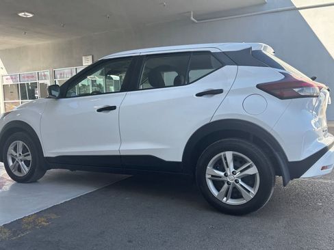 Used 2025 Nissan Kicks Play S FWD image 7