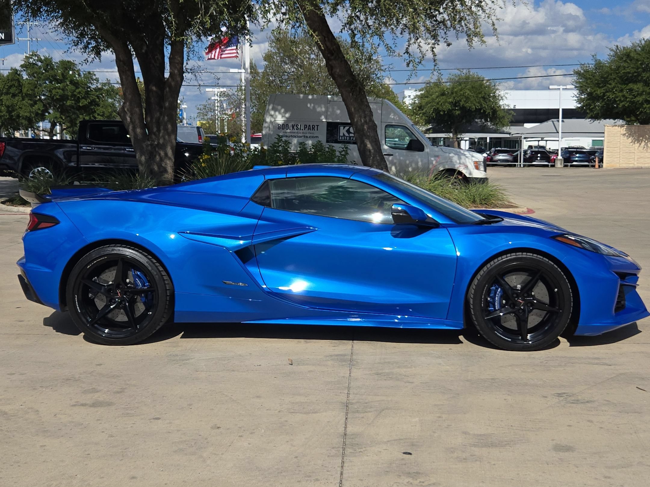 Used 2026 Chevrolet Corvette E-Ray AWD/4WD image 2