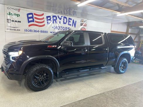 Used 2022 Chevrolet Silverado 1500 LT Trail Boss w/ Convenience Package II image 7