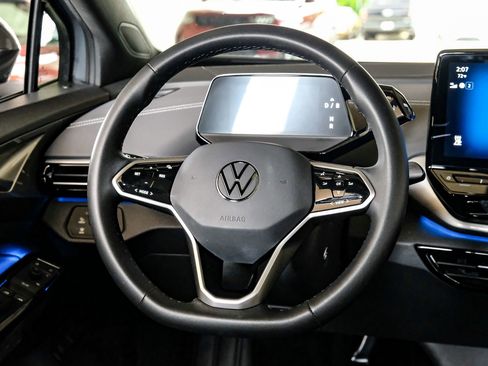 Used 2023 Volkswagen ID.4 Pro S image 16