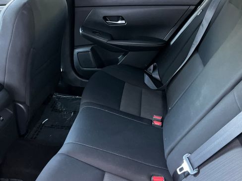 Used 2023 Nissan Sentra SV FWD image 5