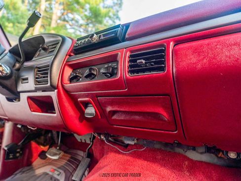 Used 1995 Ford Bronco XLT image 42