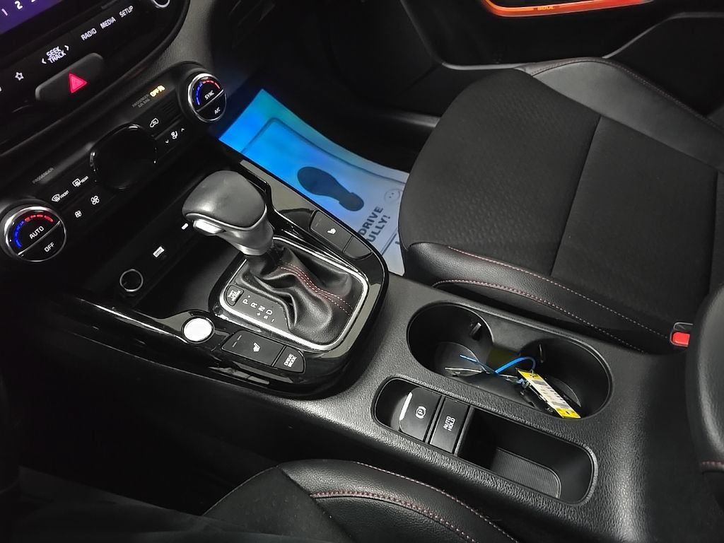 Used 2025 Kia Soul GT-Line w/ GT-Line Technology Package FWD image 28
