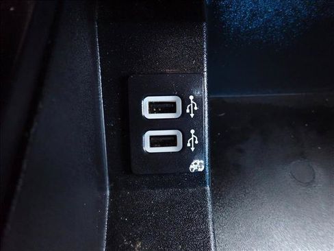 Used 2019 Ford F150 Lariat RWD image 22