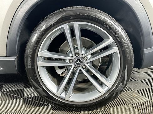 Used 2020 Mercedes-Benz GLE 350 w/ Premium Package image 35