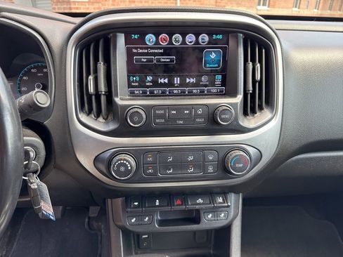 Used 2018 Chevrolet Colorado LT w/ LT Convenience Package AWD/4WD image 18