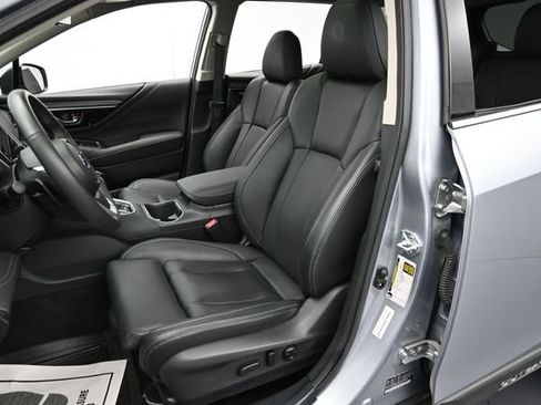 Used 2025 Subaru Outback Touring AWD/4WD image 12