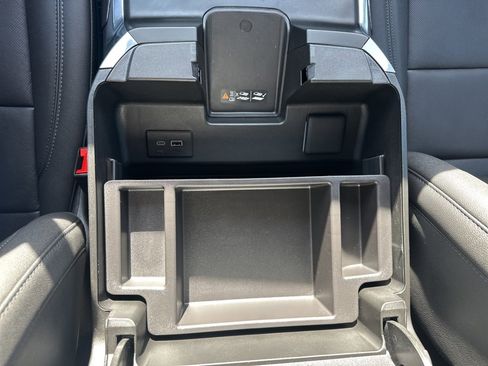 Used 2024 Chevrolet Silverado 2500 LTZ w/ LTZ Plus Package image 6