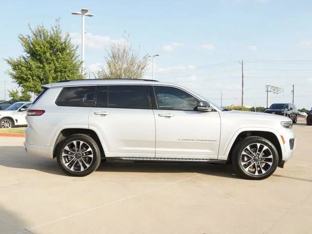 Certified 2023 Jeep Grand Cherokee L Overland w/ Luxury Tech Group IV AWD/4WD image 10