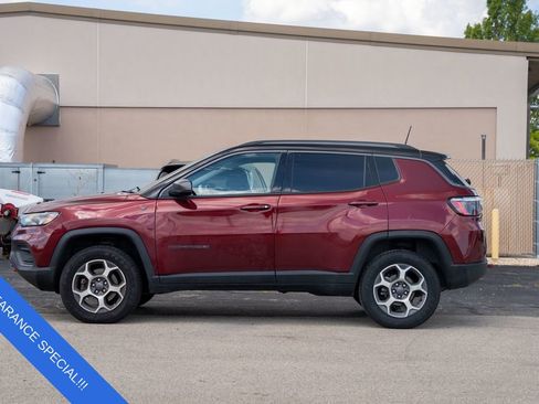 Used 2022 Jeep Compass Trailhawk w/ Trailhawk Convenience Group image 4