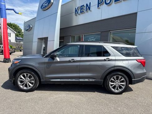 Certified 2023 Ford Explorer XLT w/ Equipment Group 202A AWD/4WD image 9
