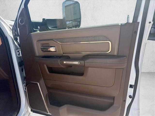 Used 2020 RAM 2500 Limited AWD/4WD image 23