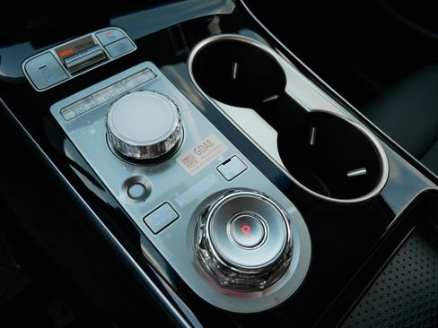 New 2026 Genesis GV70 2.5T image 9