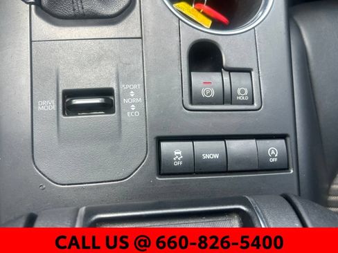Used 2021 Toyota Highlander XSE FWD image 29