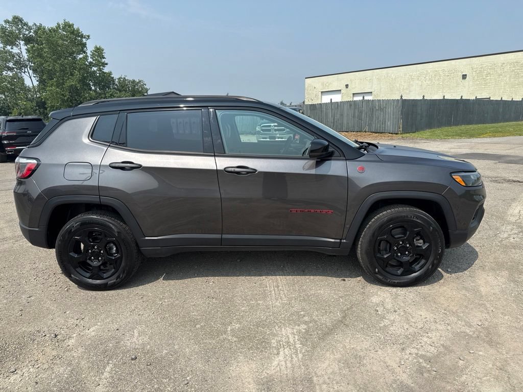 Used 2023 Jeep Compass Trailhawk AWD/4WD image 9