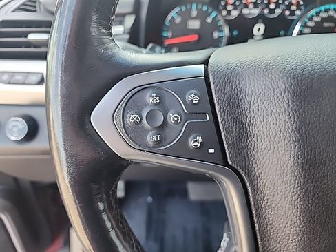 Used 2018 Chevrolet Suburban Premier AWD/4WD image 13