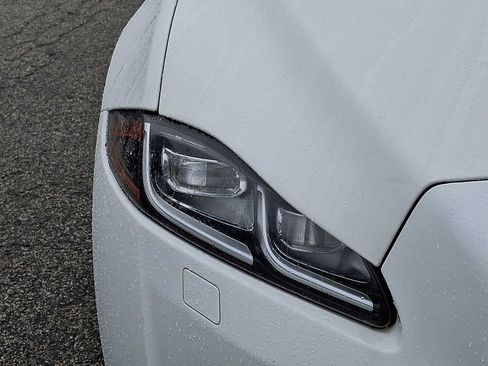 Used 2019 Jaguar XJ AWD image 9