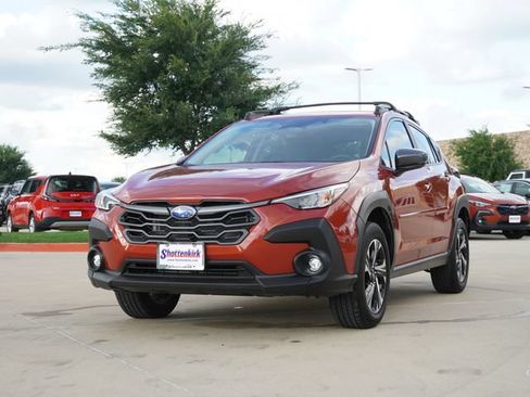 Used 2024 Subaru Crosstrek 2.0i Premium AWD/4WD image 3