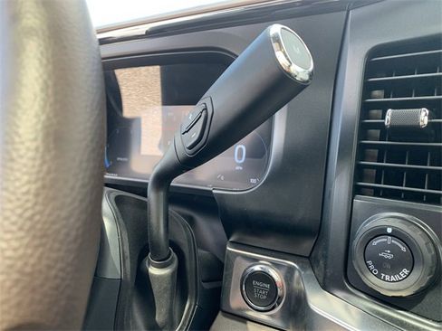 Used 2025 Ford F350 King Ranch w/ FX4 Off-Road Package image 28