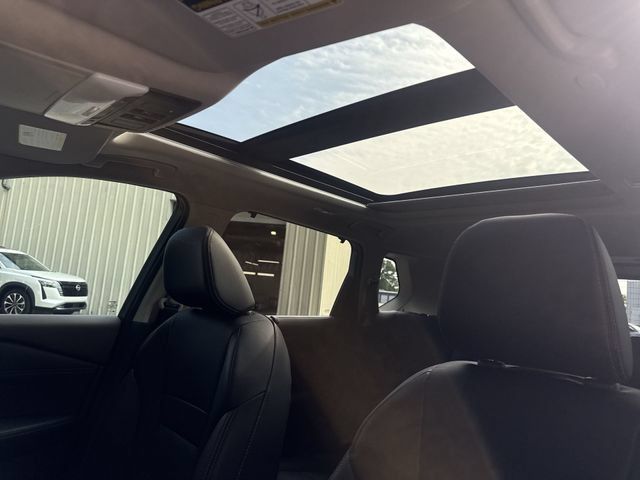Used 2023 Nissan Rogue SL w/ SL Premium Package FWD image 31