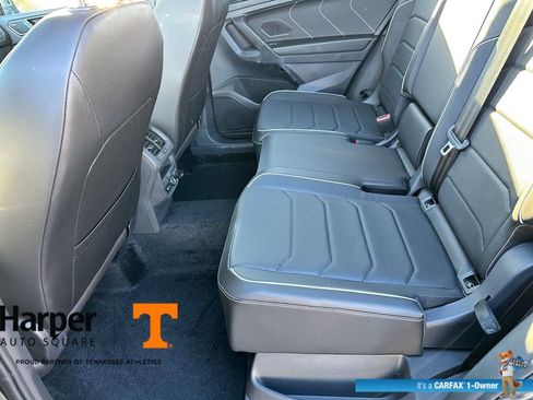 Used 2023 Volkswagen Tiguan SEL R-Line image 10