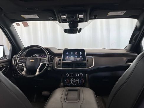 Used 2021 Chevrolet Suburban Premier w/ Premium Package AWD/4WD image 10