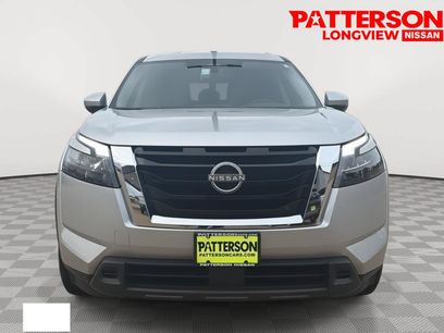 Used 2025 Nissan Pathfinder SV