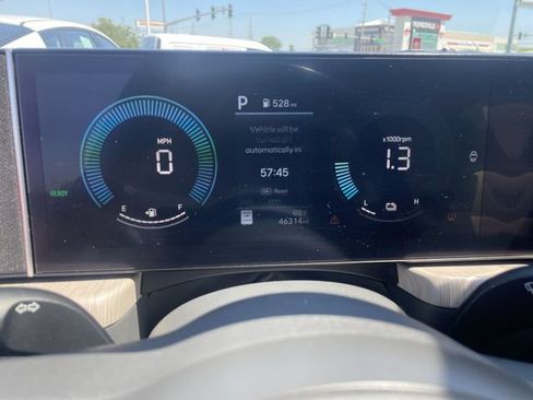 Used 2025 Hyundai Sonata SEL FWD image 20