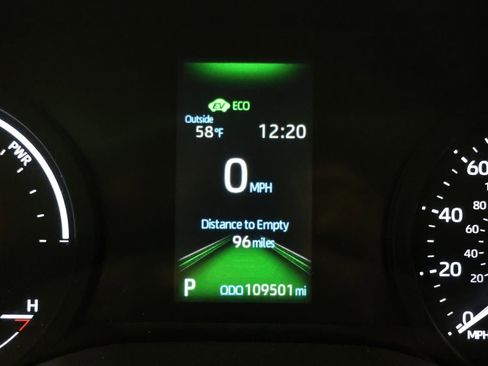 Used 2022 Toyota Sienna XLE image 12