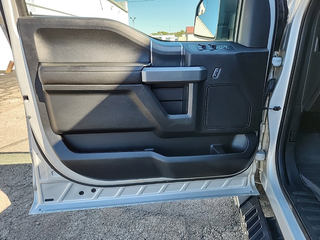 Used 2018 Ford F150 XLT w/ Equipment Group 302A Luxury AWD/4WD image 28